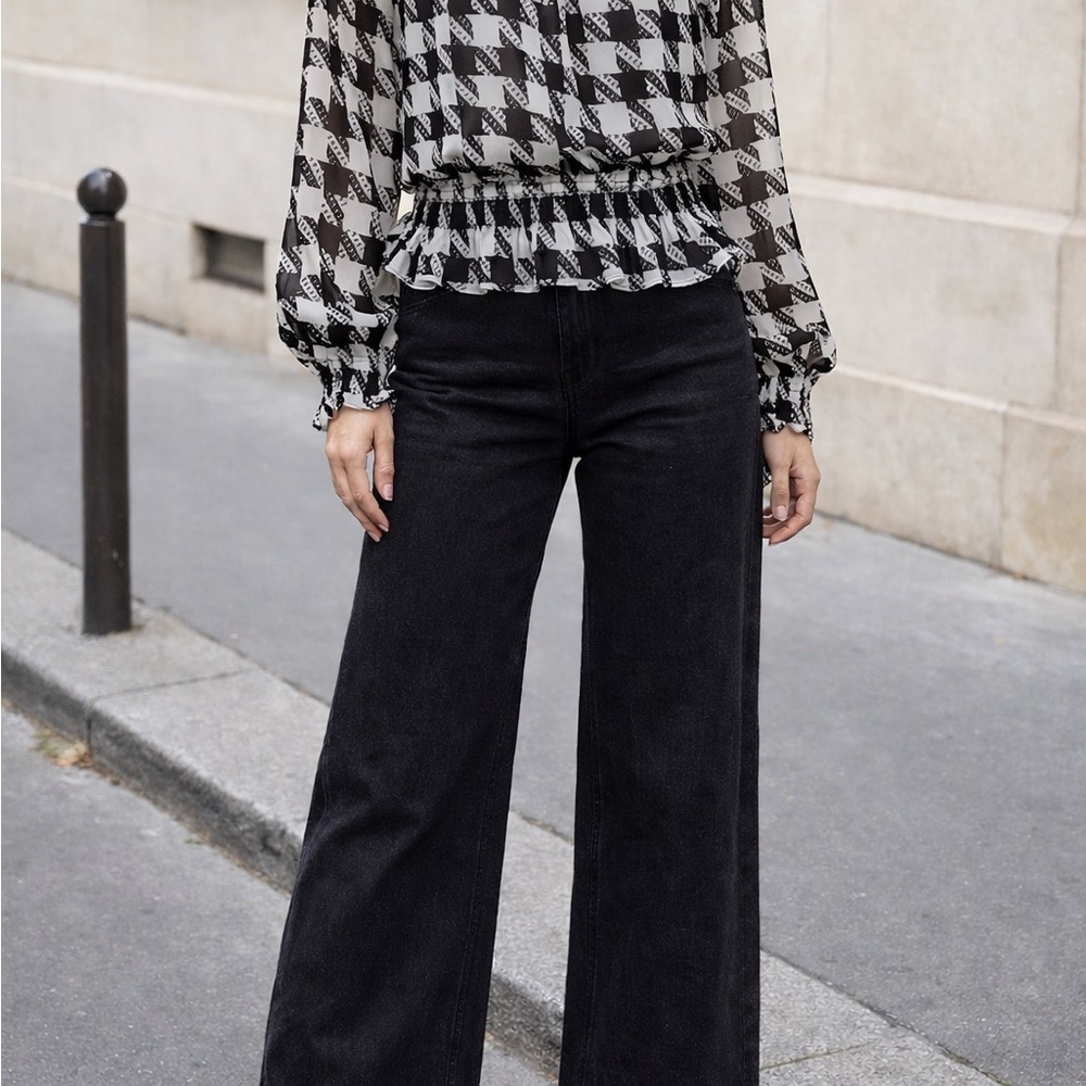 Ann Taylor Black and White Houndstooth Blouse